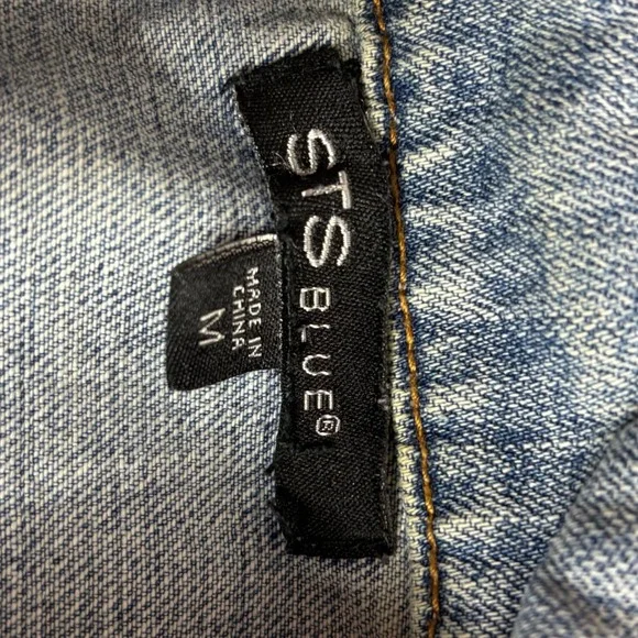 STS Blue Womens Distressed Denim Trucker Jacket Light Wash Blue Cotton Size M - Picture 3 of 8